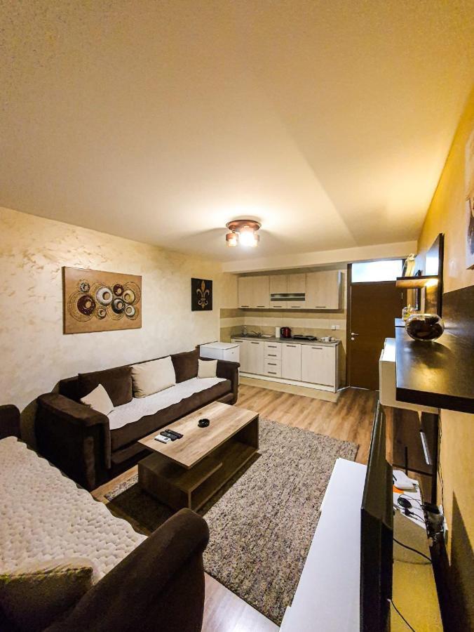 Avio Apartmani 2018 Novi Pazar Eksteriør billede