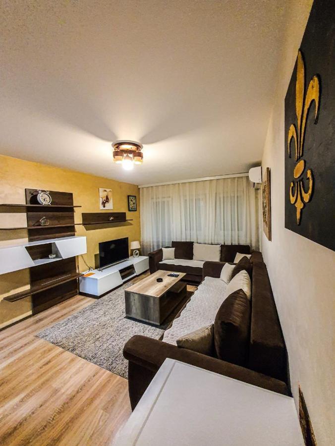 Avio Apartmani 2018 Novi Pazar Eksteriør billede