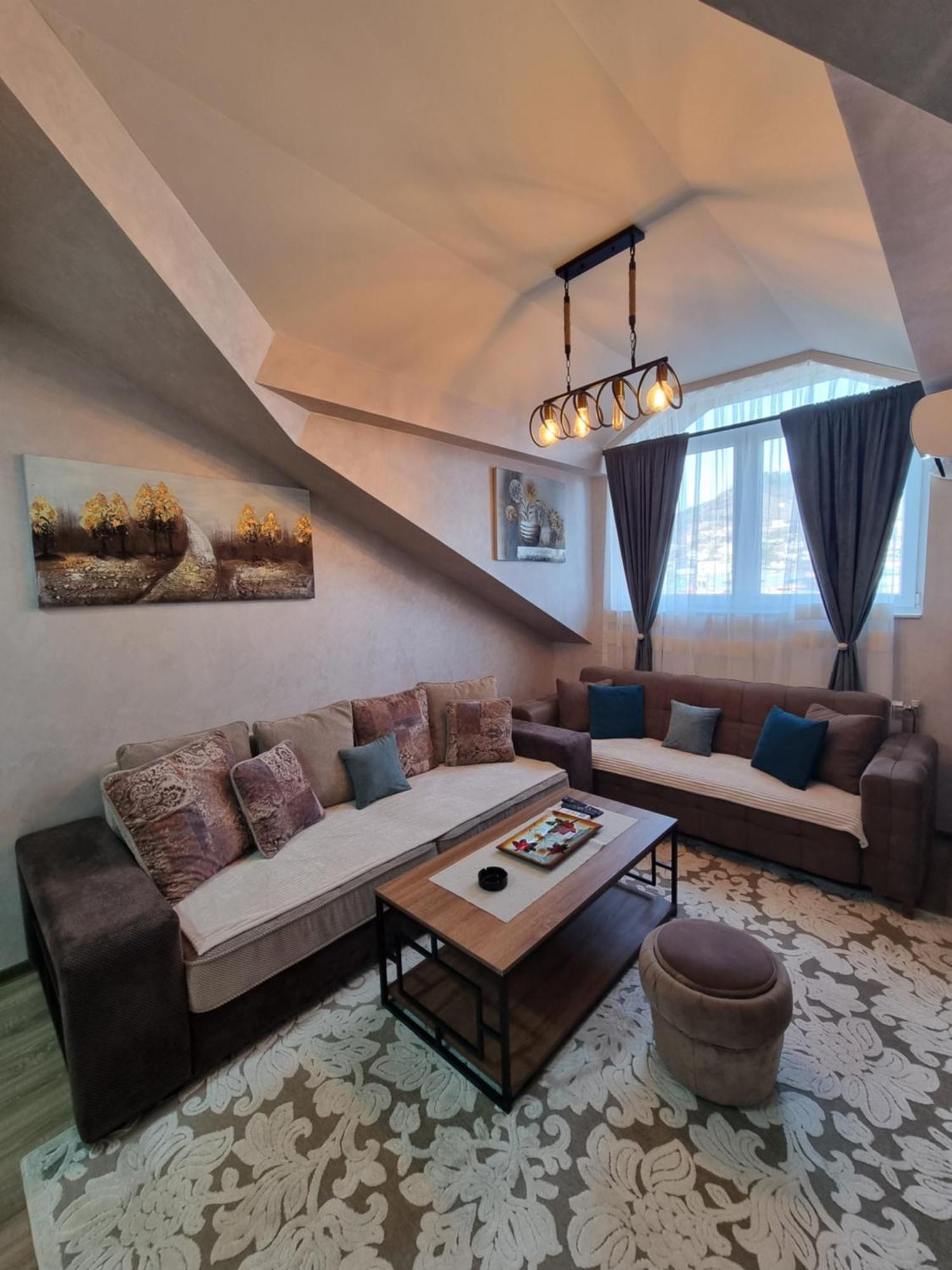 Avio Apartmani 2018 Novi Pazar Værelse billede