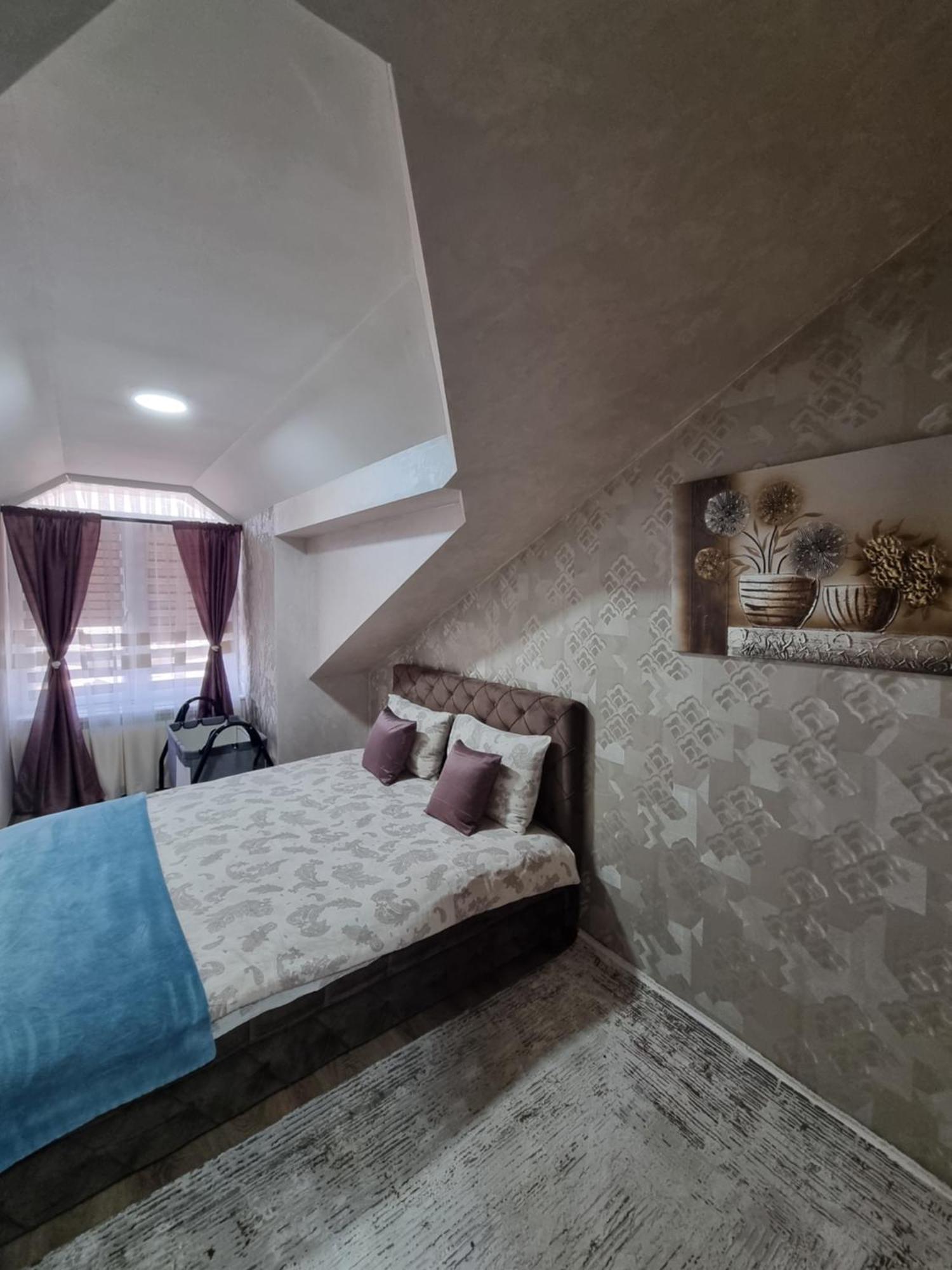 Avio Apartmani 2018 Novi Pazar Værelse billede